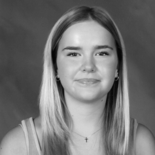 Racquel headshot